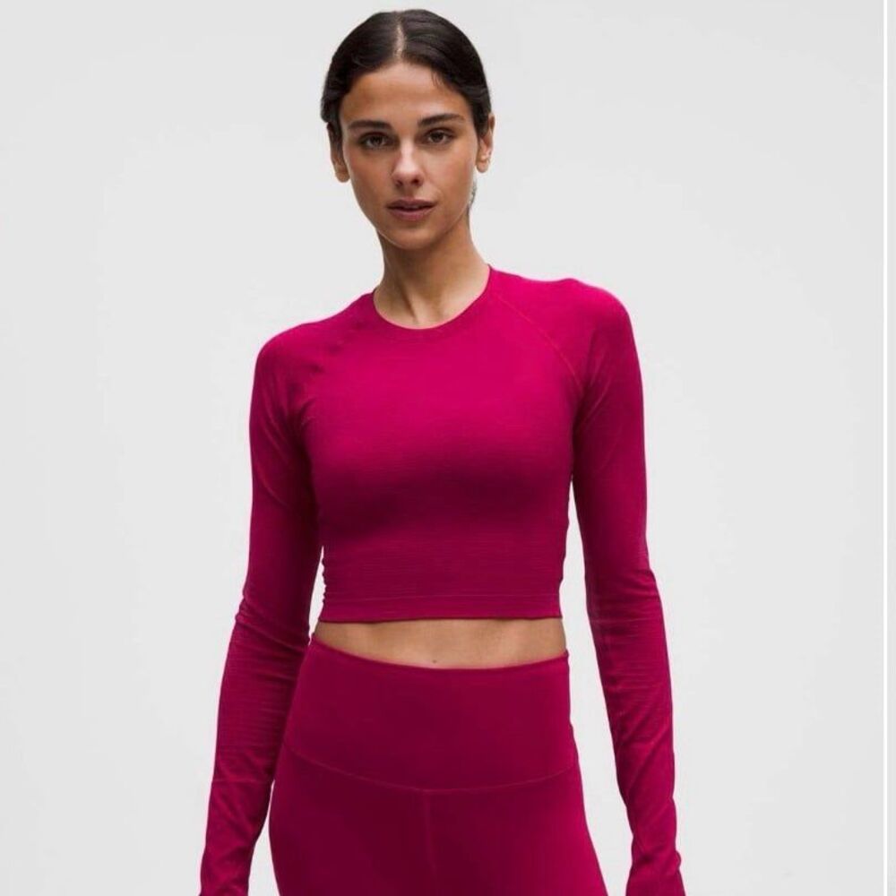 Lululemon Swiftly Tech Cropped Long Sleeve Shirt 2.0
Berry Rumble 2 W3ITMS